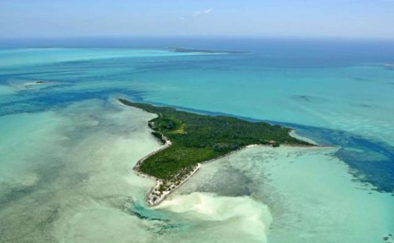 Wild Berry Cay - The Berry Islands, Bahamas , Caribbean - Private ...