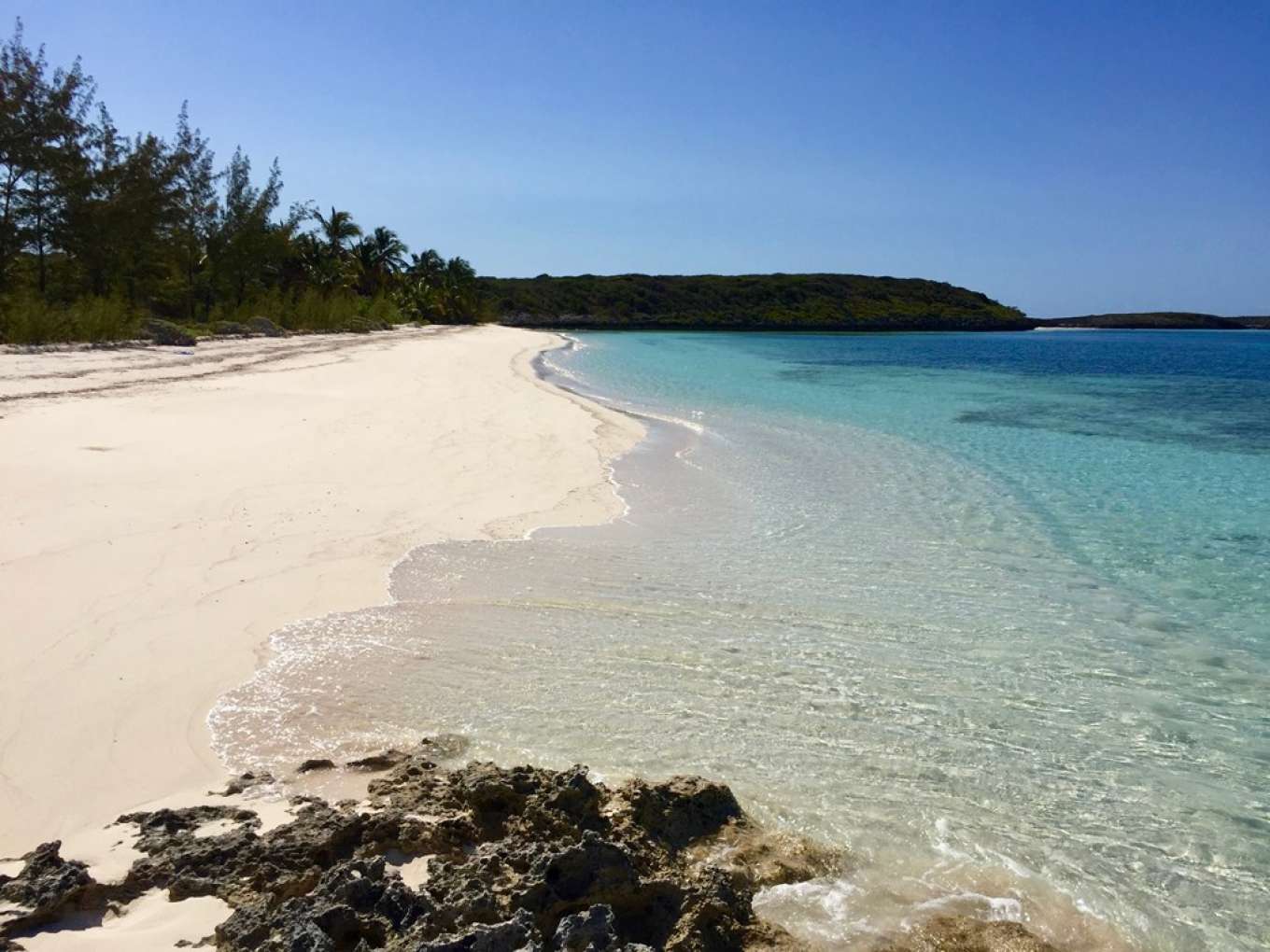 Frozen Cay and Alder Cay - The Berry Islands, Bahamas , Caribbean ...