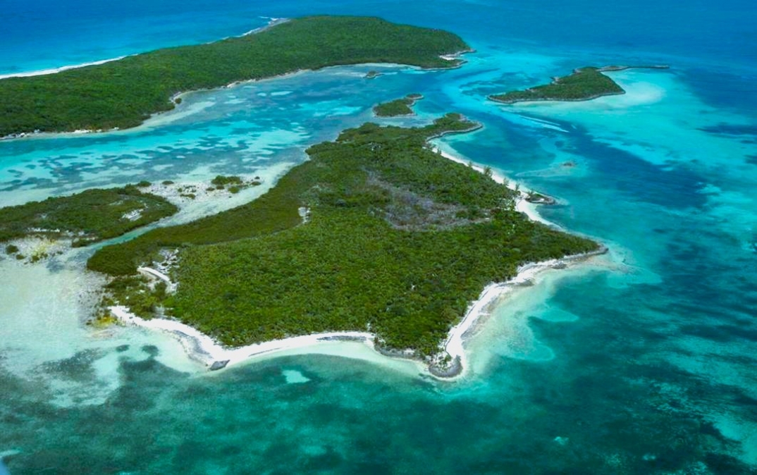 Islands for Sale in The Berry Islands, Caribbean, Bahamas